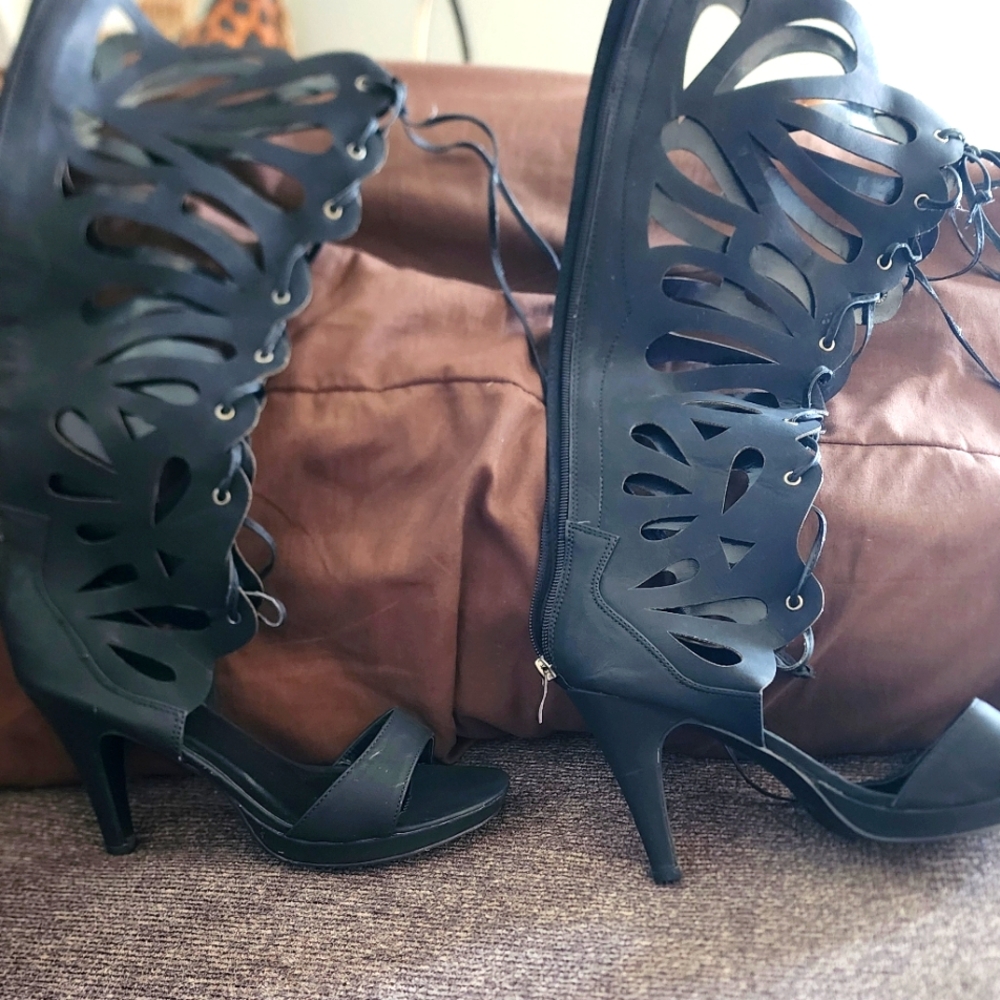 Moda: black summer heals